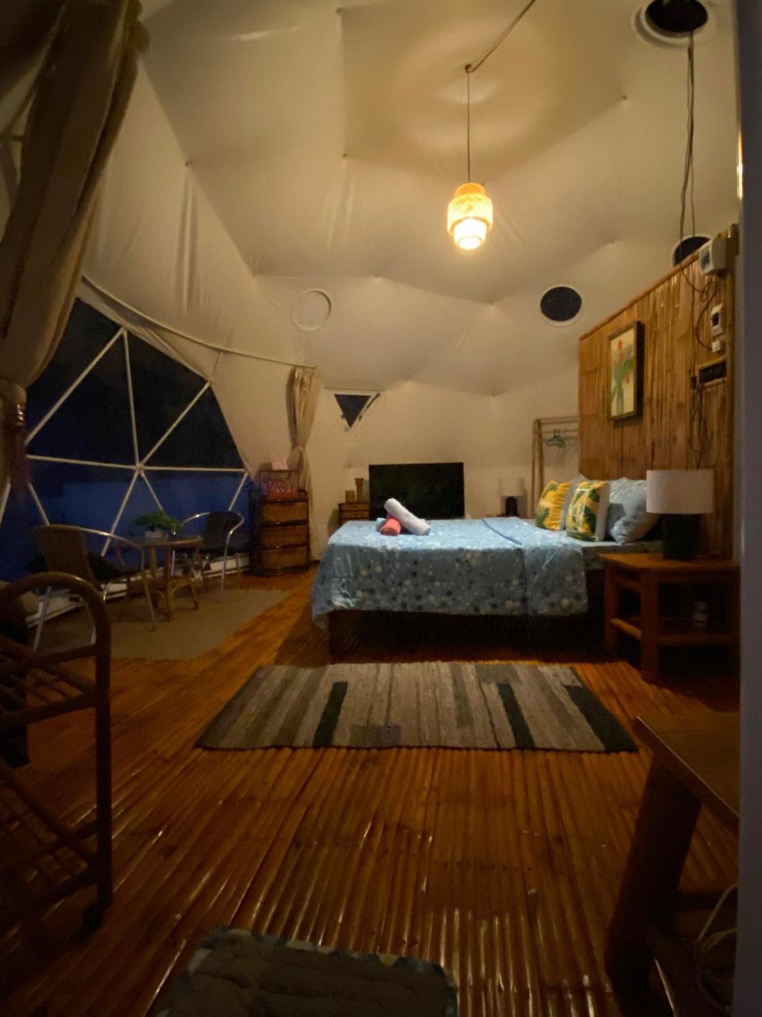 Glamping Dome Dauin Beach Resort Exterior foto