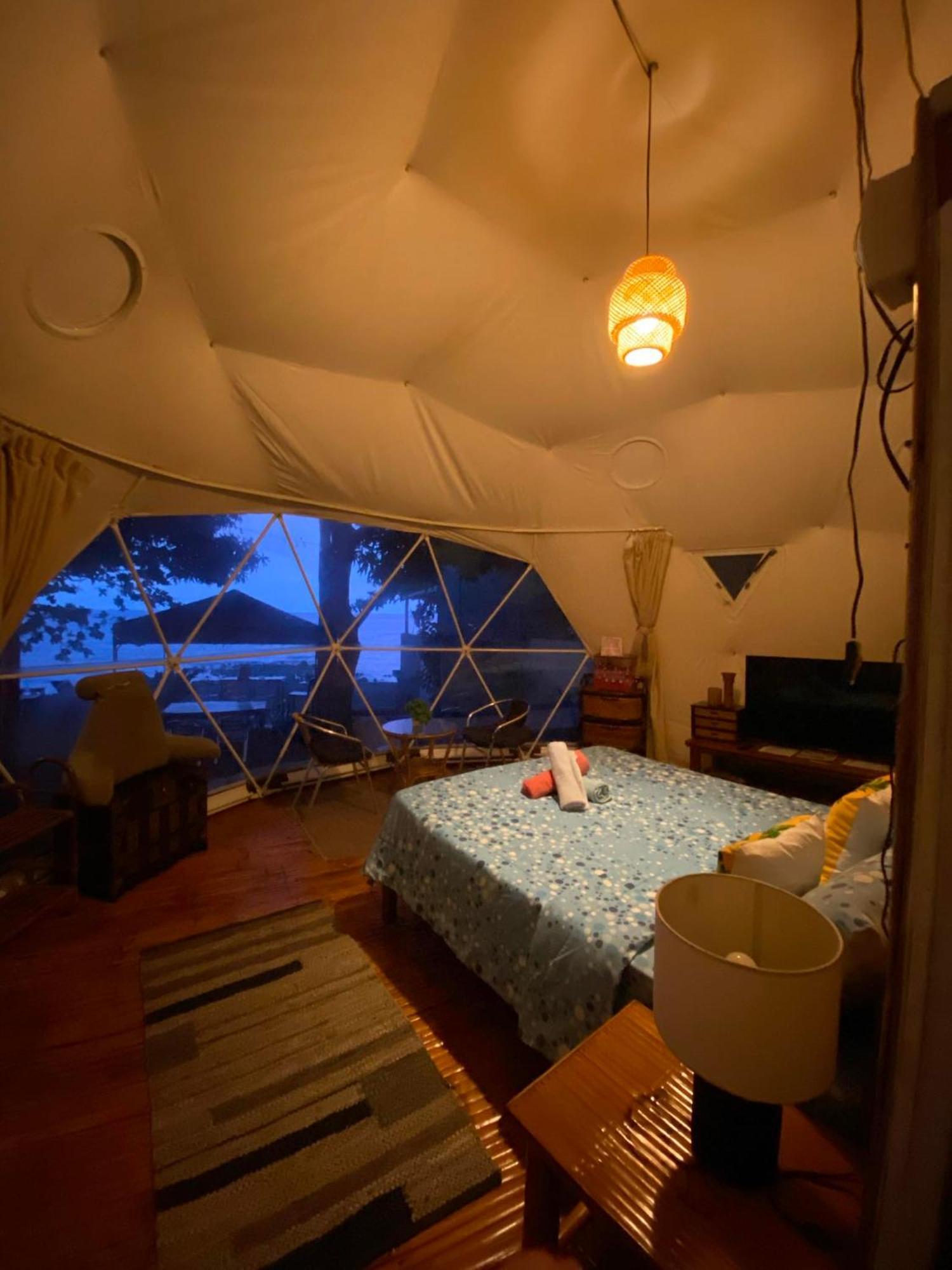 Glamping Dome Dauin Beach Resort Exterior foto